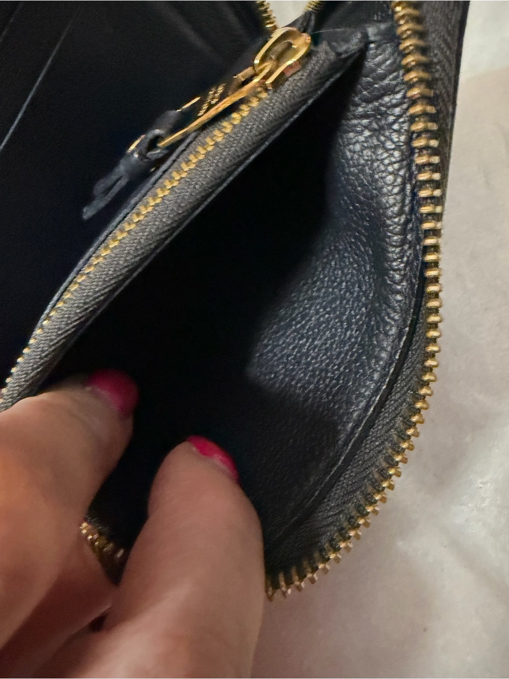 Louis Vuitton Black Empreinte (Embossed) Monogram Leather Compact Wallet, Soft! - Picture 12 of 15